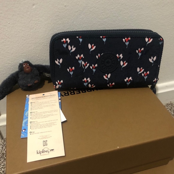 Kipling Handbags - Kipling wallet